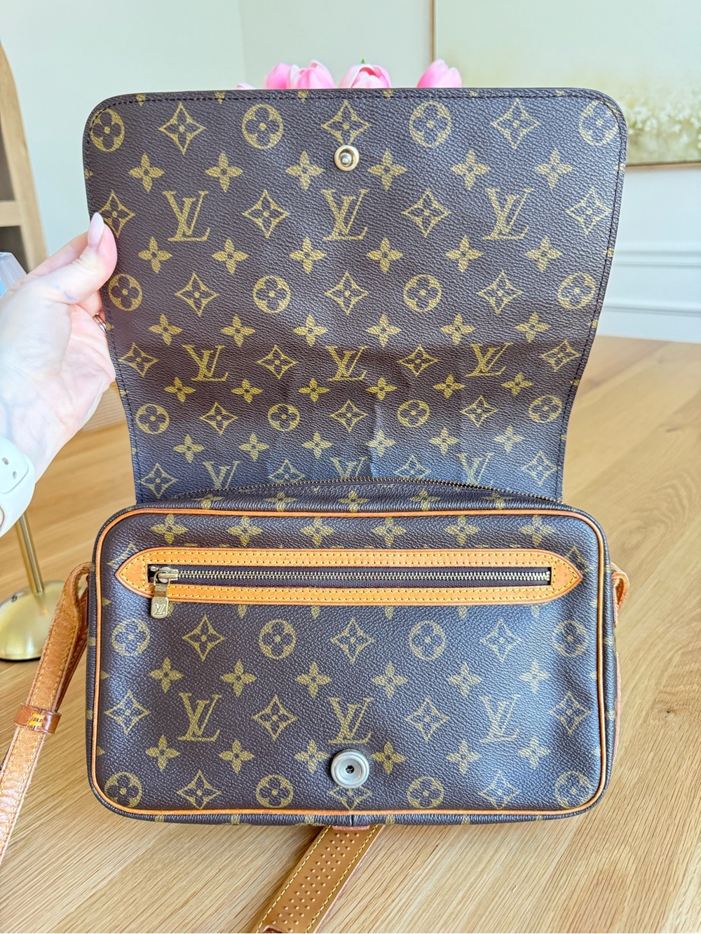 ✅AUTHENTIC✅LOUIS VUITTON SAINT GERMAIN 27 CROASBODY BAG - Picture 8 of 15